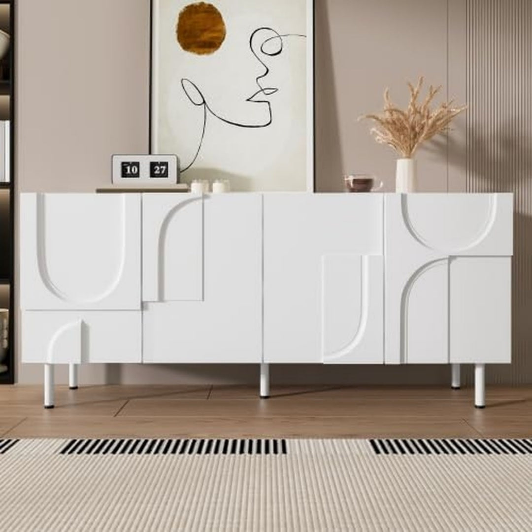 Das Sideboard mit dem Akzent auf 4 Tueren
