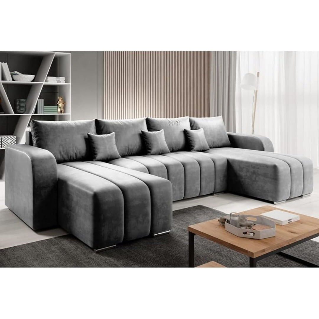 Sofa in Grau mit weichen Polstern