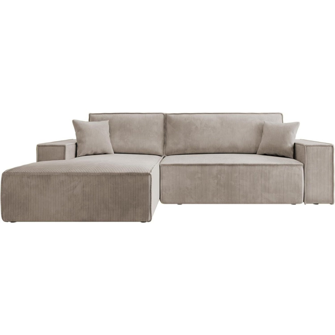 Sofa verbindet strukturierte Fronten und Armlehnen