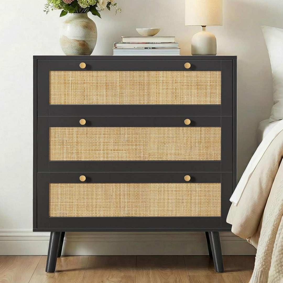 Flechtoptik an dem Sideboard mit den Massen 80 x 40 x 91.5 cm